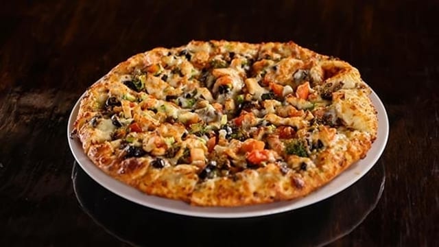 Creamy Garlic Chicken Pizza.
