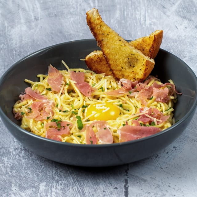 Spaghetti Carbonara.